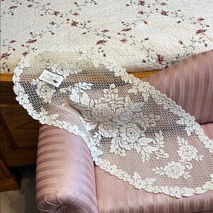 Heritage Lace White Floral Lace Table Runner
